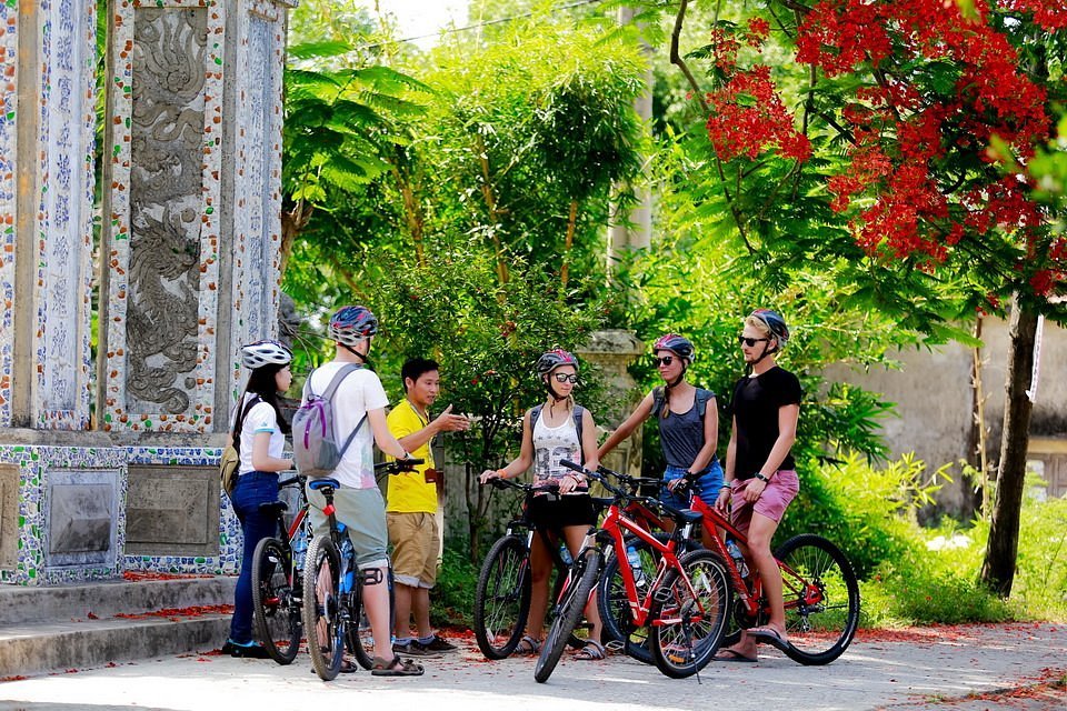 Central-Vietnam-Cycling-Tour-Hue-Bike-Tours
