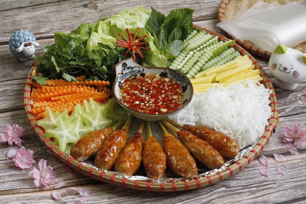Da-Nang-Local-Cuisine-Nem-Lui