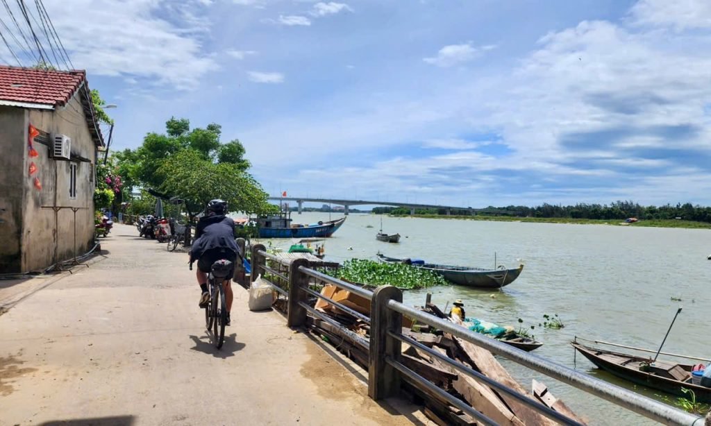 dos and don'ts when traveling in Vietnam