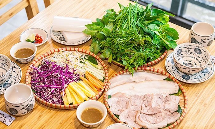 rice-paper-rolls-with-pork-Da-Nang-Cuisine
