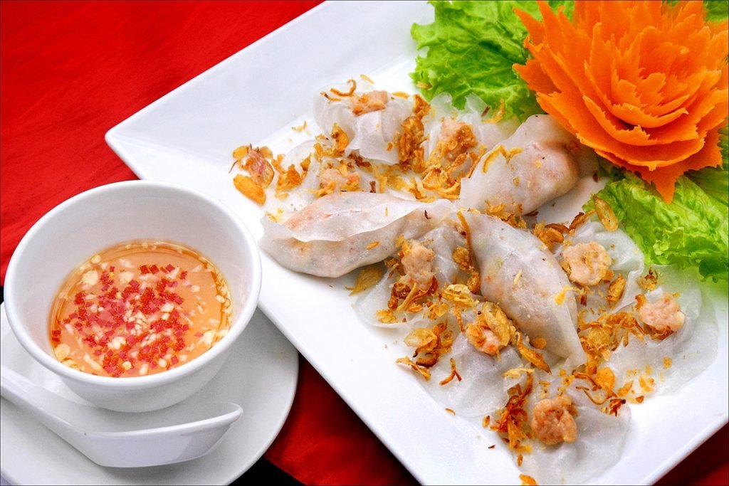 banh-bao-banh-vac-Hoi-An-specialties